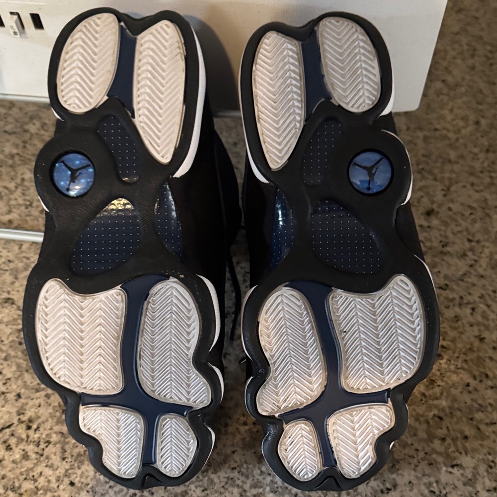 Jordan Athletic Shoes in Black and Blue - Picture 9 of 9